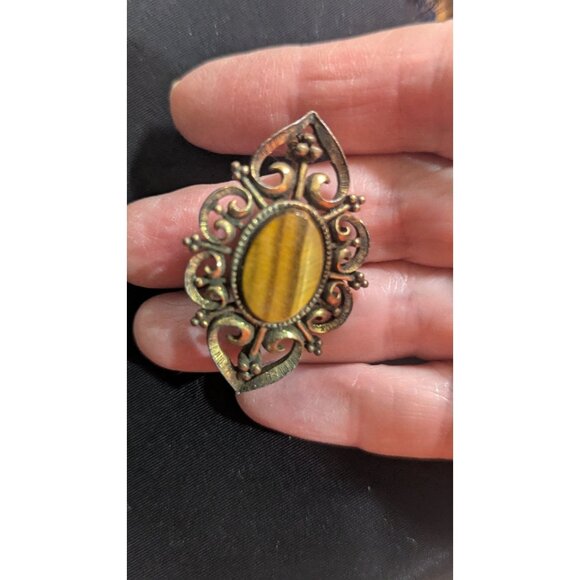 Vintage LG Oval Tigers Eye Filigree Brooch Gold-Tone Floral Pin Estate  2" - Picture 3 of 8